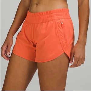 Lululemon tracker low rise short 4”